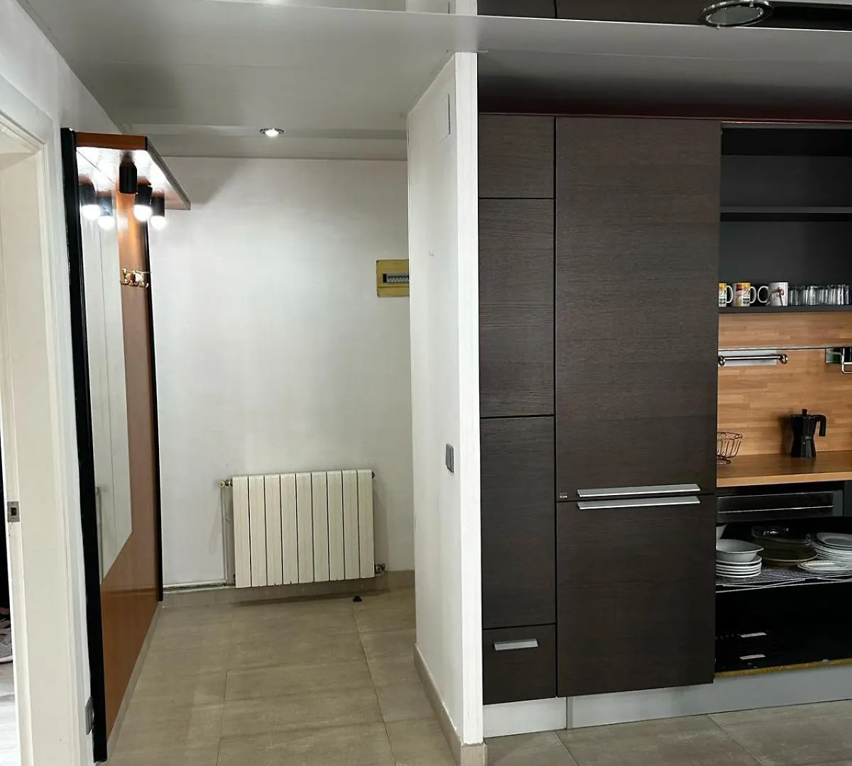 Piso Lloret Льорет-де-Мар 0*,  Испания
